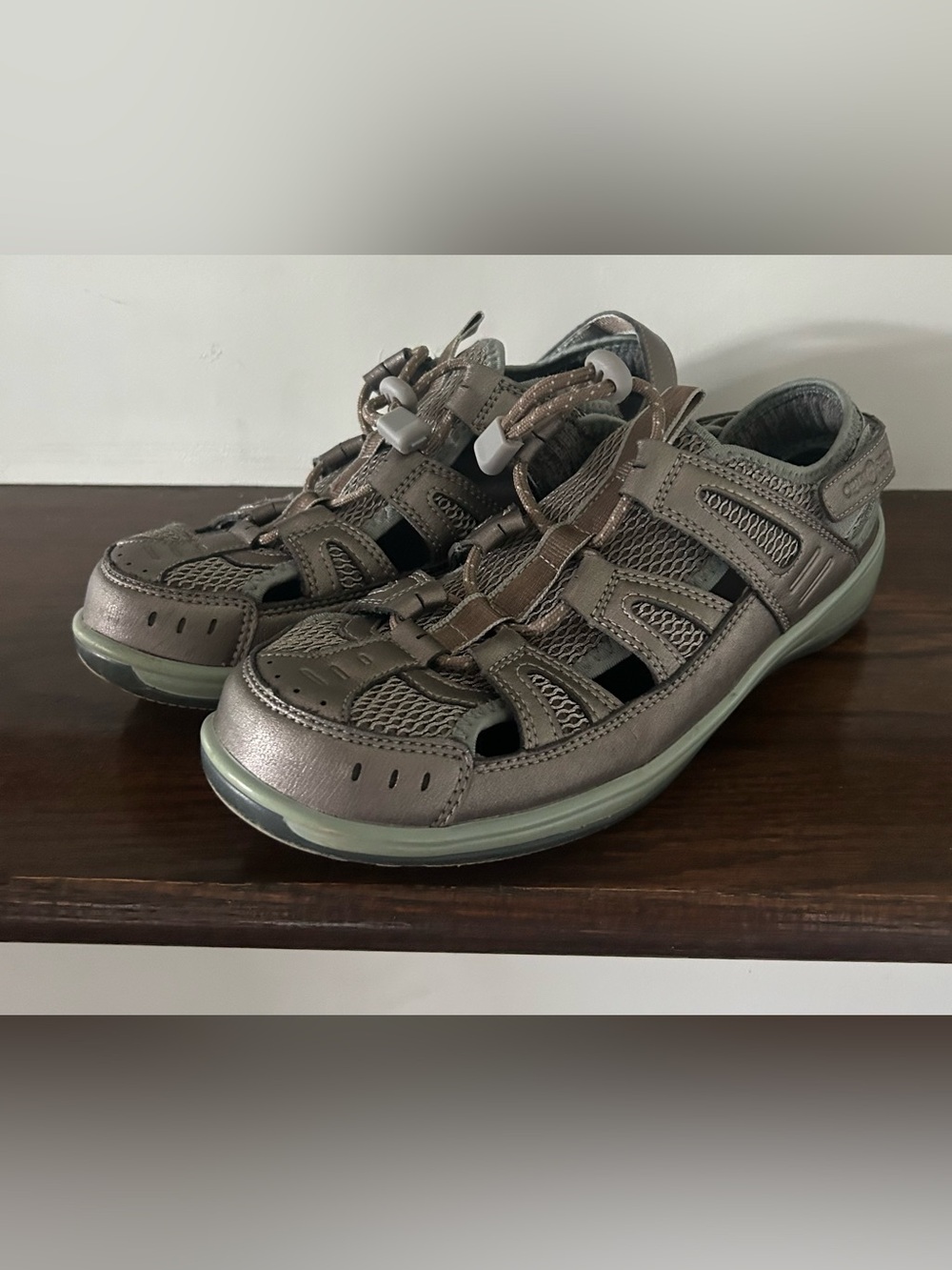 Ortho Feet Verona Sandals Pewter Microfiber Cutout Hook Loop Heel Strap 8.5 XW